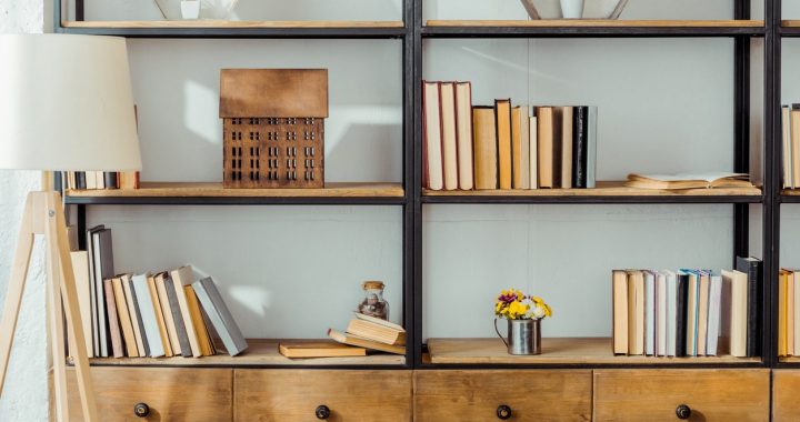 DIY Bookshelf: How To Build A Simple Bookshelf